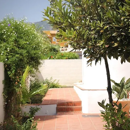 De Azalea Villa